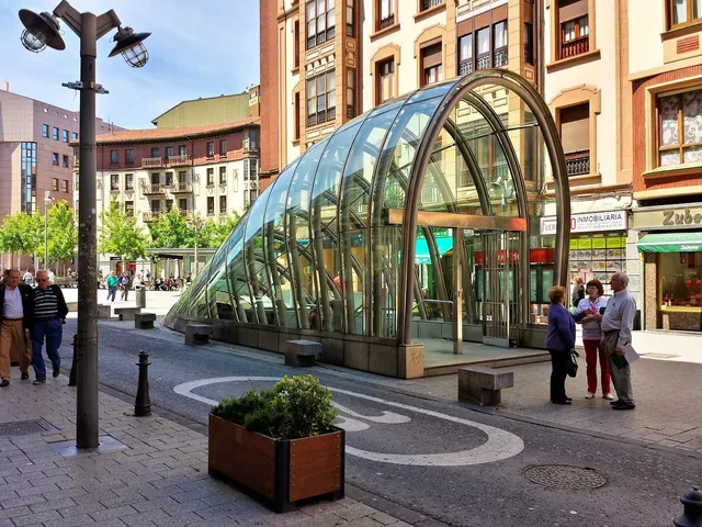 METRO 25-year award
