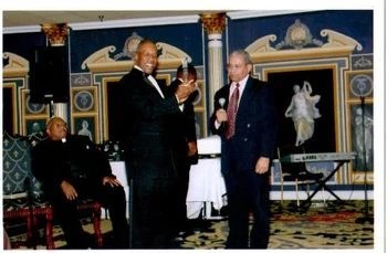 METRO 25-year award
